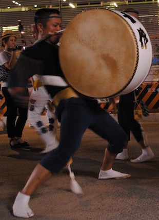 Awa odori drummer